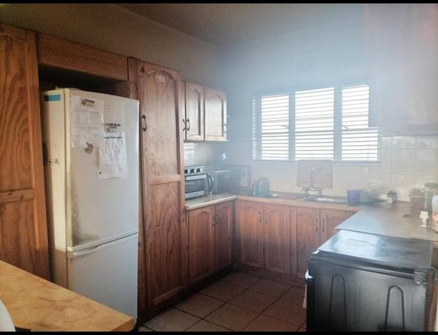 3 BEDROOM APARTMENT FOR SALE IN WINDERMERE